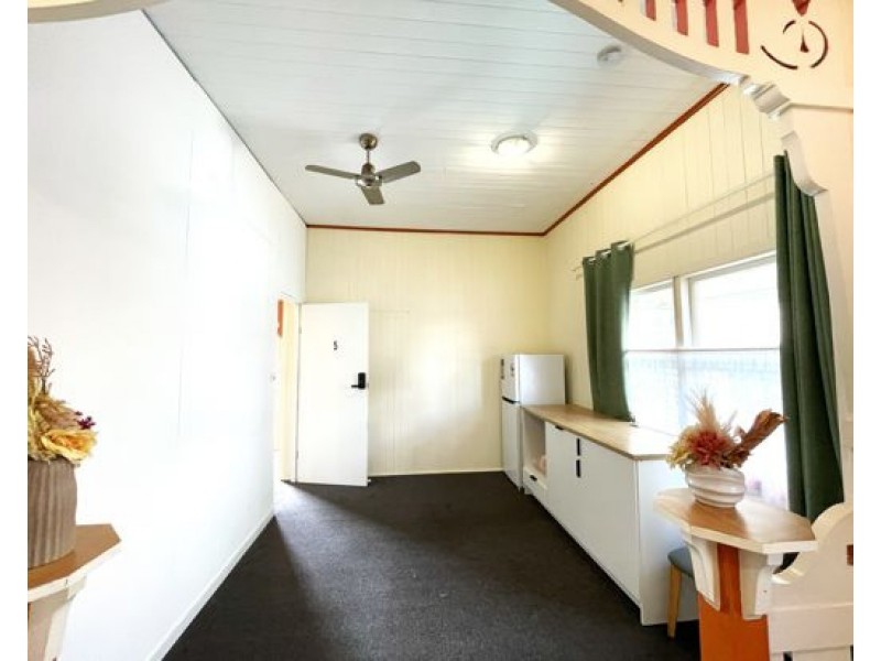 5/3 Wolseley street, Woolloongabba QLD 4102