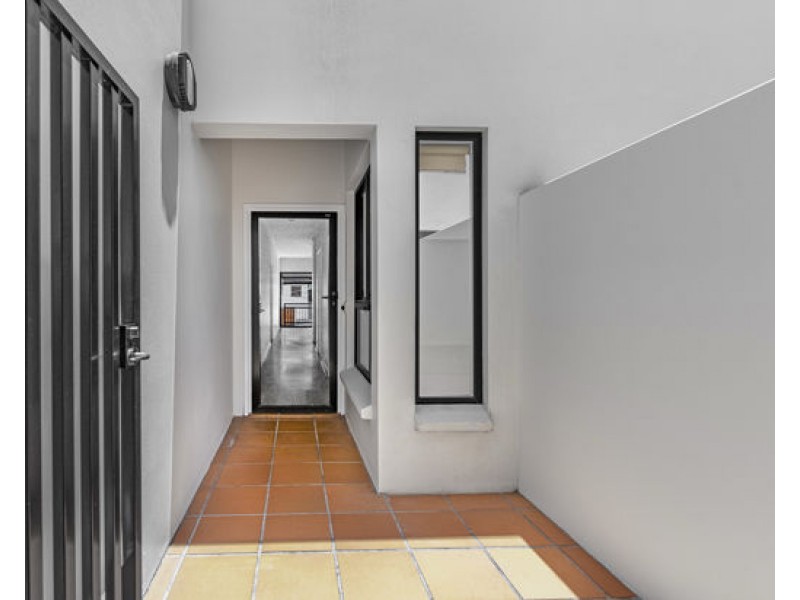 10/2 Macquarie Street, Teneriffe QLD 4005