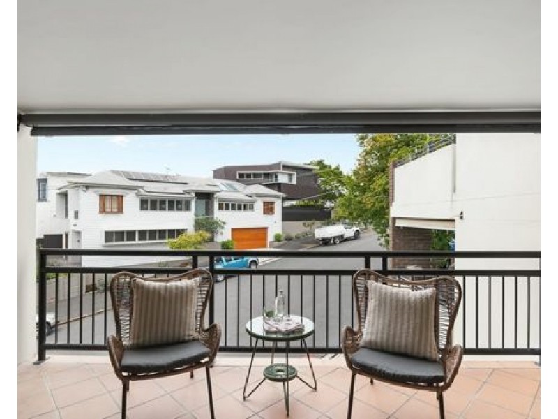 10/2 Macquarie Street, Teneriffe QLD 4005