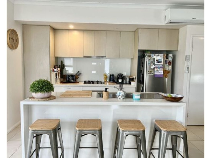 30 Mayfair Lane, Hope Island QLD 4212