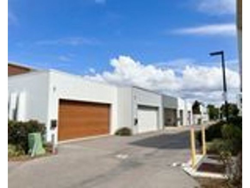 30 Mayfair Lane, Hope Island QLD 4212