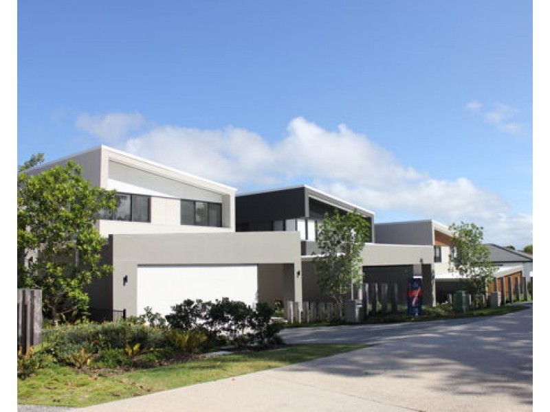 6320 Horizon Court, Hope Island QLD 4212