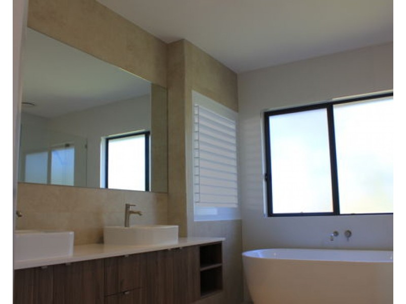 6320 Horizon Court, Hope Island QLD 4212