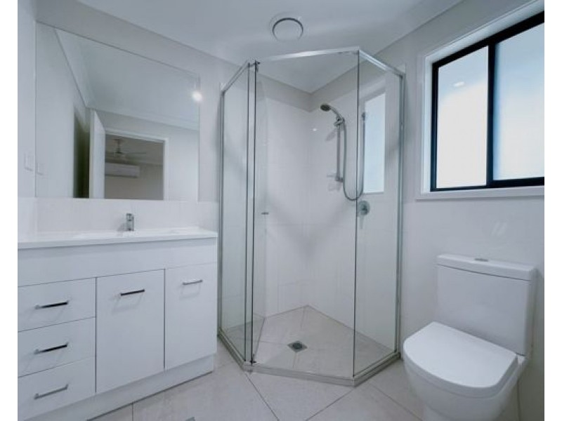 5 Maranoa St, Logan Reserve QLD 4133