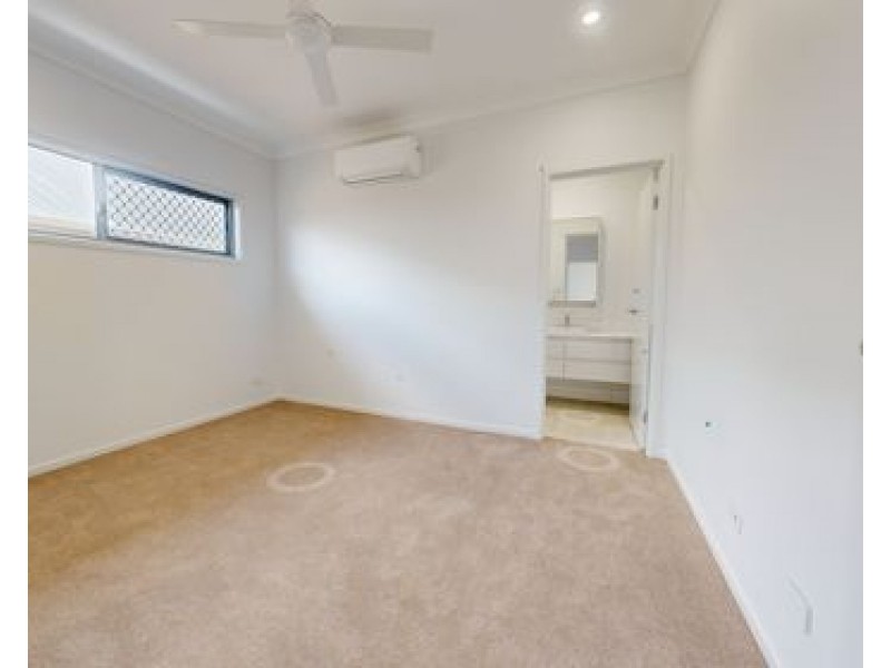 49 Samuel, Calamvale QLD 4116