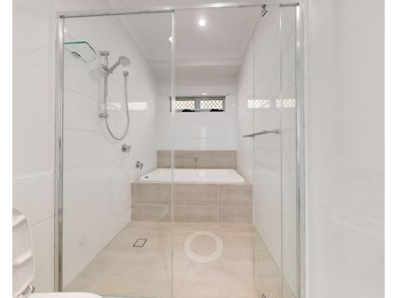 49 Samuel, Calamvale QLD 4116