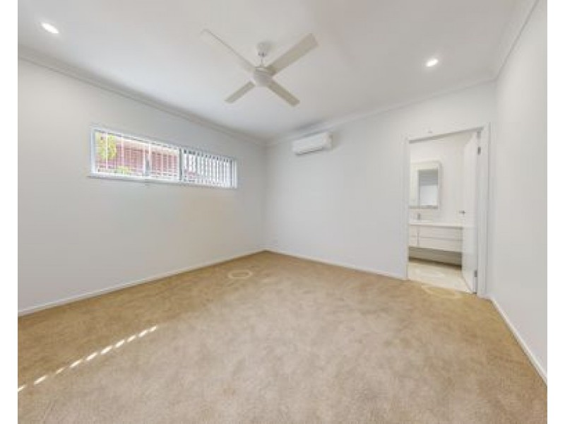 45 Samuel Street, Calamvale QLD 4116