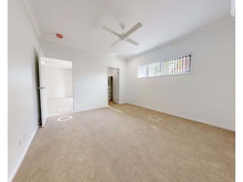 45 Samuel Street, Calamvale QLD 4116