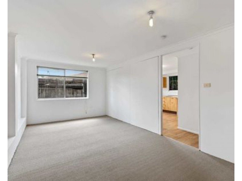 16 leanne Street, Marsden QLD 4132