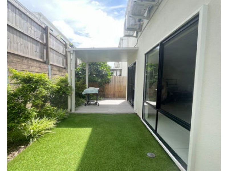 50/7 Angela Way, Pimpama QLD 4209