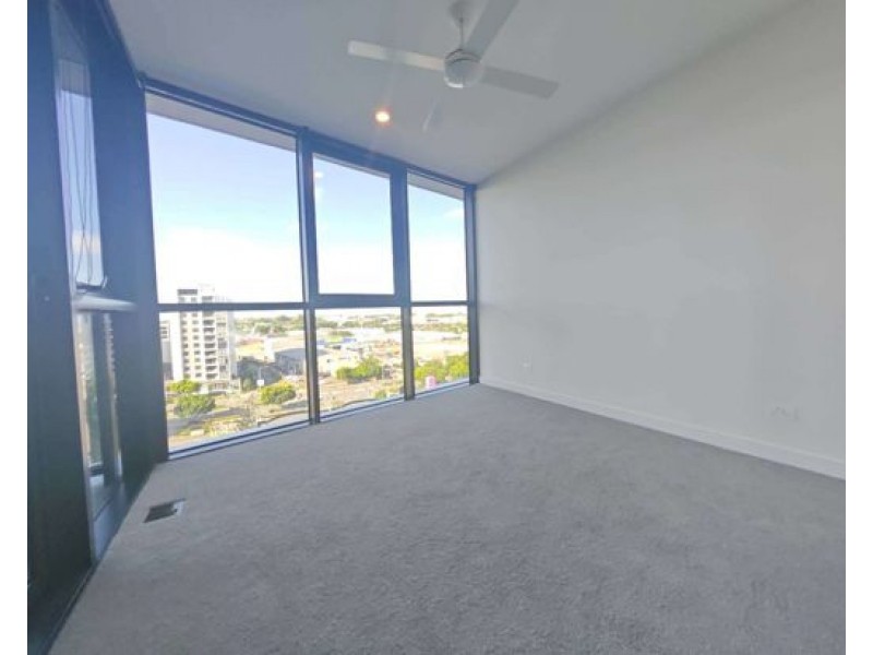 30701/15 Wharf Street, Hamilton QLD 4007