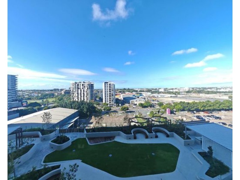 30701/15 Wharf Street, Hamilton QLD 4007