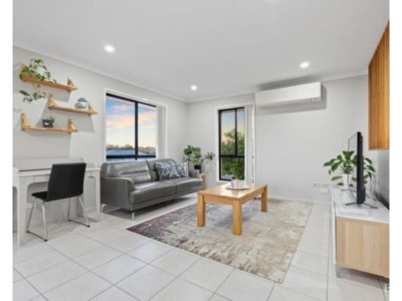 18 Brookvale Dr, Underwood QLD 4119