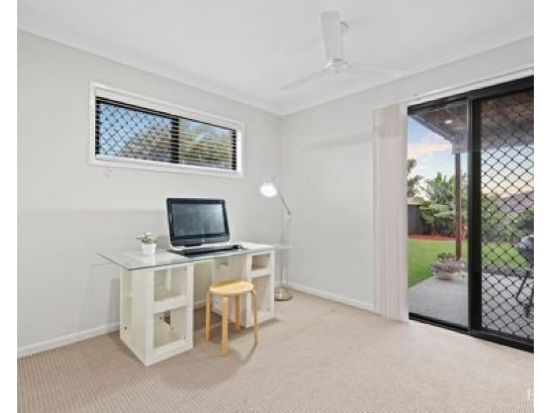 18 Brookvale Dr, Underwood QLD 4119