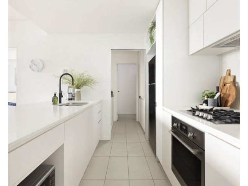 611/62 Logan Road, Woolloongabba QLD 4102
