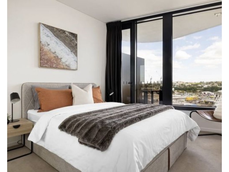 611/62 Logan Road, Woolloongabba QLD 4102