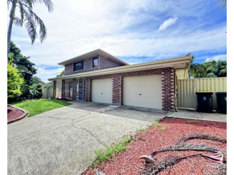 24 Cadogan st, Carindale QLD 4152