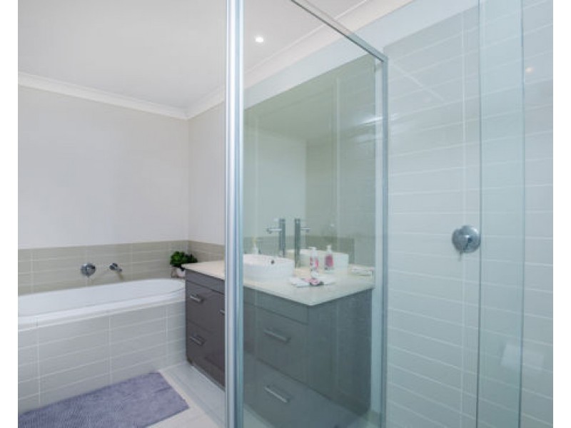 27/2 Bourton Road, Merrimac QLD 4226