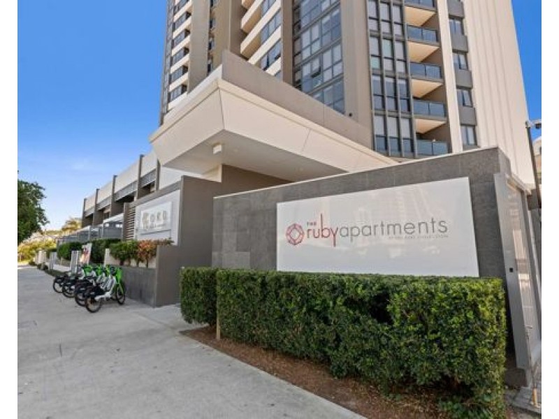 17 Norfolk Avenue, Surfers Paradise QLD 4217