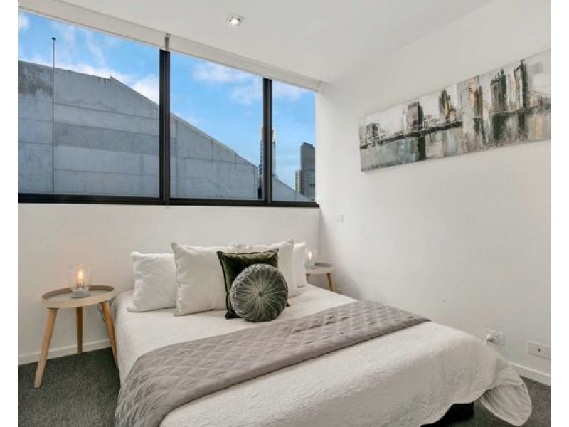 8 DOWNIE STREET, Melbourne VIC 3000