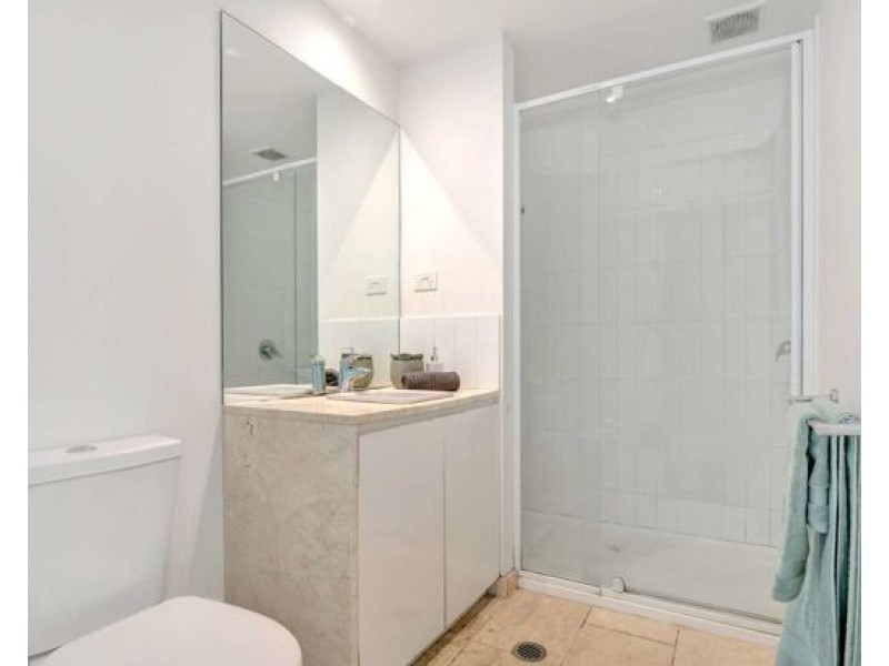 8 DOWNIE STREET, Melbourne VIC 3000