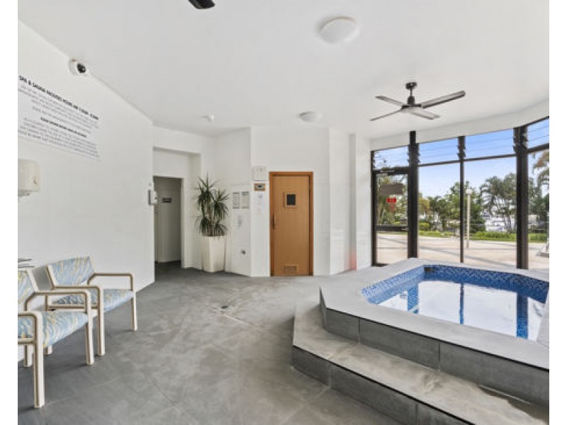 47/5 Admiralty Drive, Paradise Waters QLD 4217