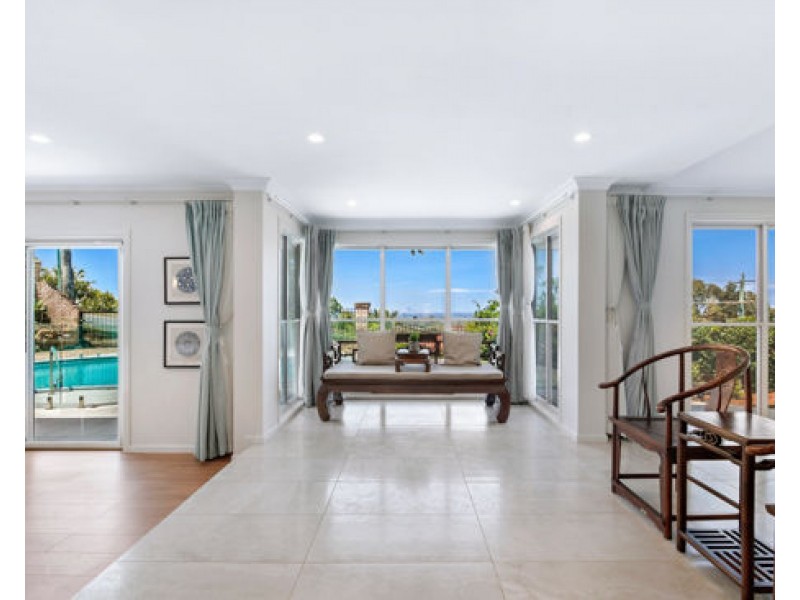 4 Earle Court, Tallai QLD 4213