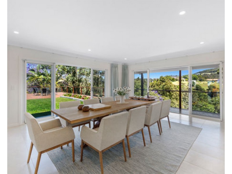 4 Earle Court, Tallai QLD 4213
