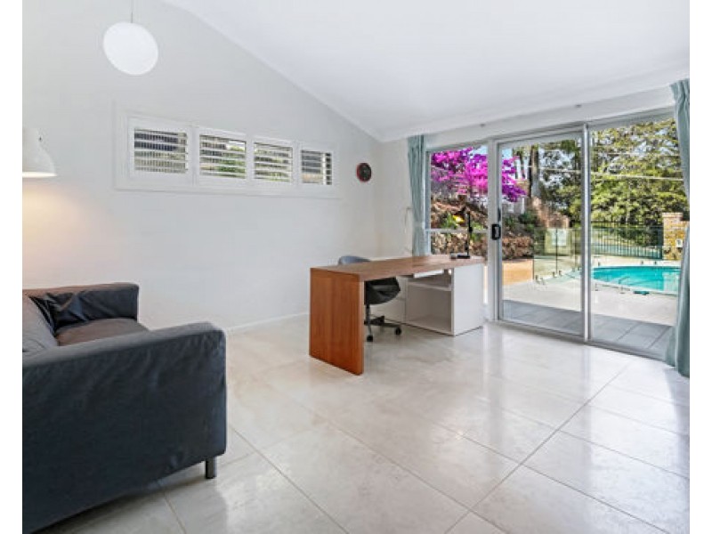 4 Earle Court, Tallai QLD 4213