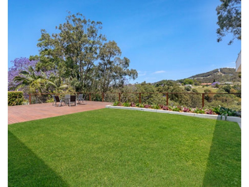 4 Earle Court, Tallai QLD 4213