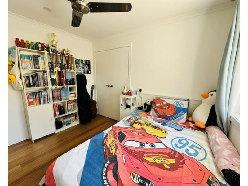 73 Hickey Way, Carrara QLD 4211