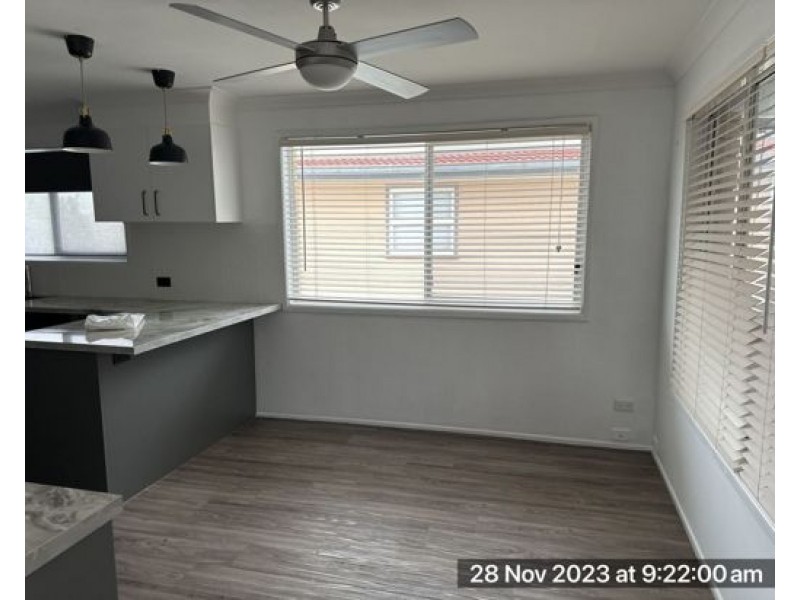 15B EILEEN AVENUE, Southport QLD 4215