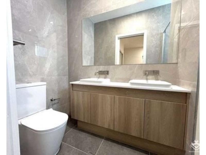 4B 4 ELIZABETH ST, Toowong QLD 4066