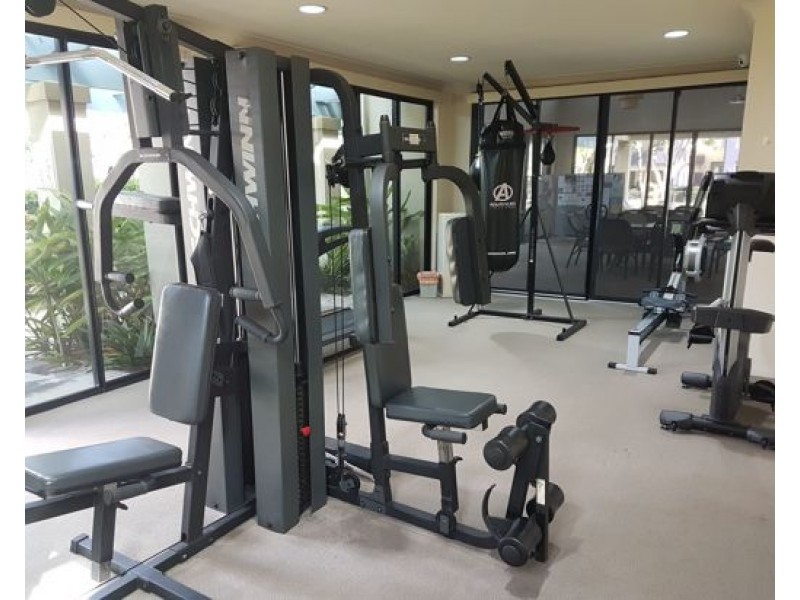 1 The Vistas Drive, Carrara QLD 4211