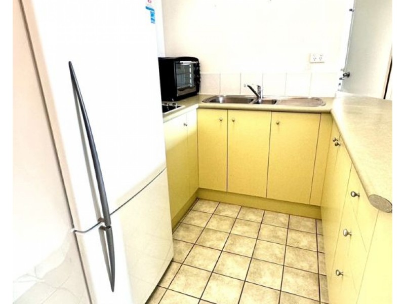 1006 46-52 Pacific Street, Main Beach QLD 4217