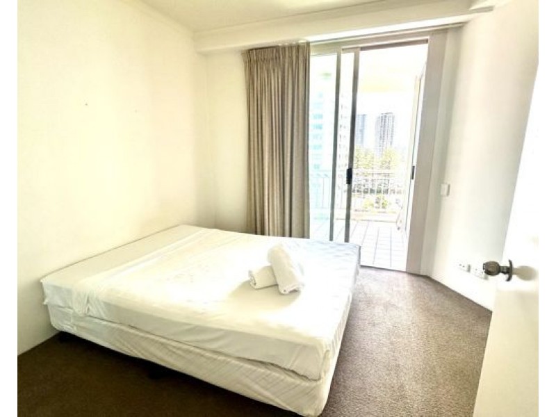 1006 46-52 Pacific Street, Main Beach QLD 4217