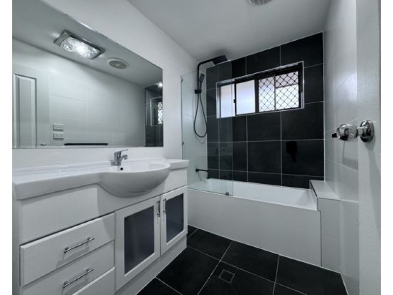 2 Ellington Street, Browns Plains QLD 4118