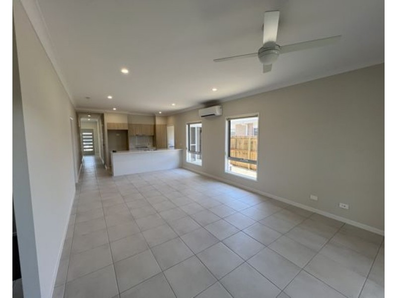 13 Tulip Wood St, Griffin QLD 4503