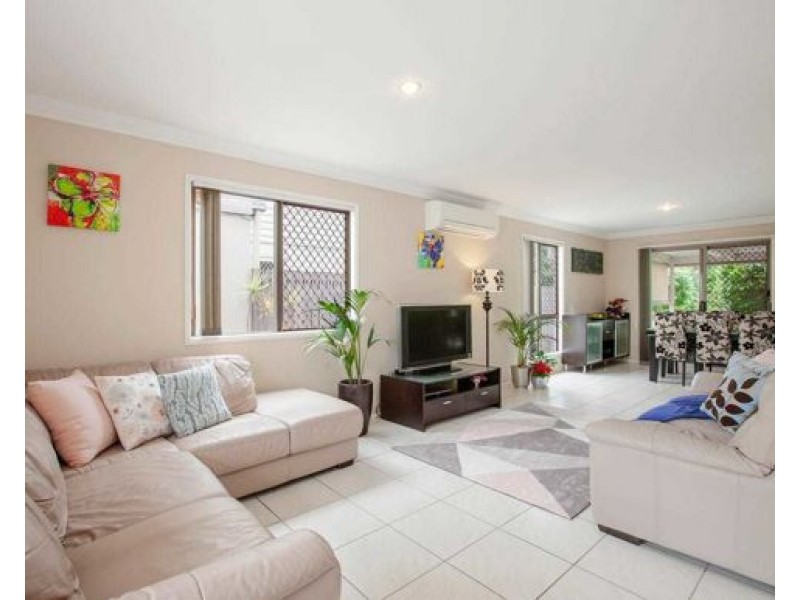 103 Bolton Street, Eight Mile Plains QLD 4113