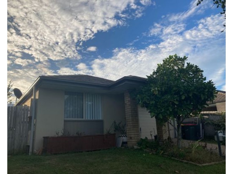 6 Mapleton Drive, North Lakes QLD 4509