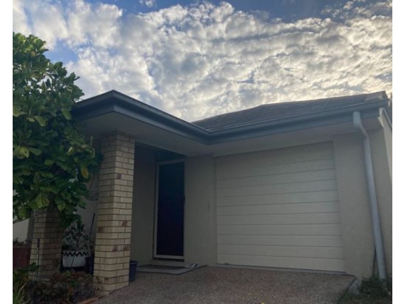 6 Mapleton Drive, North Lakes QLD 4509