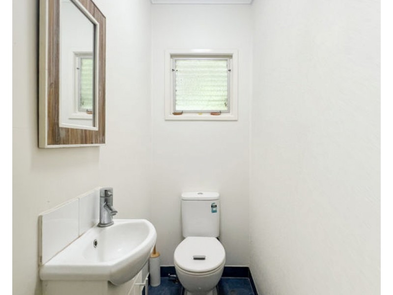 61 Coverdale Street, Indooroopilly QLD 4068