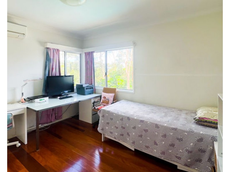 61 Coverdale Street, Indooroopilly QLD 4068