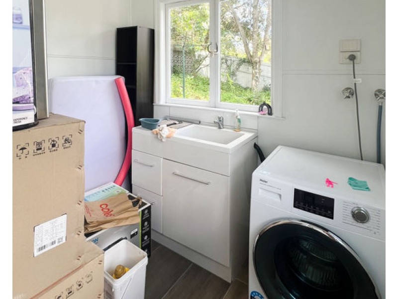 61 Coverdale Street, Indooroopilly QLD 4068