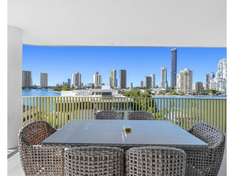 82 Stanhill Drive, Surfers Paradise QLD 4217