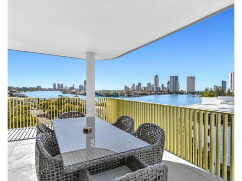 82 Stanhill Drive, Surfers Paradise QLD 4217