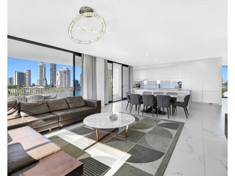 82 Stanhill Drive, Surfers Paradise QLD 4217