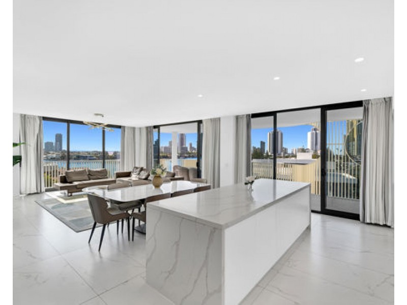 82 Stanhill Drive, Surfers Paradise QLD 4217