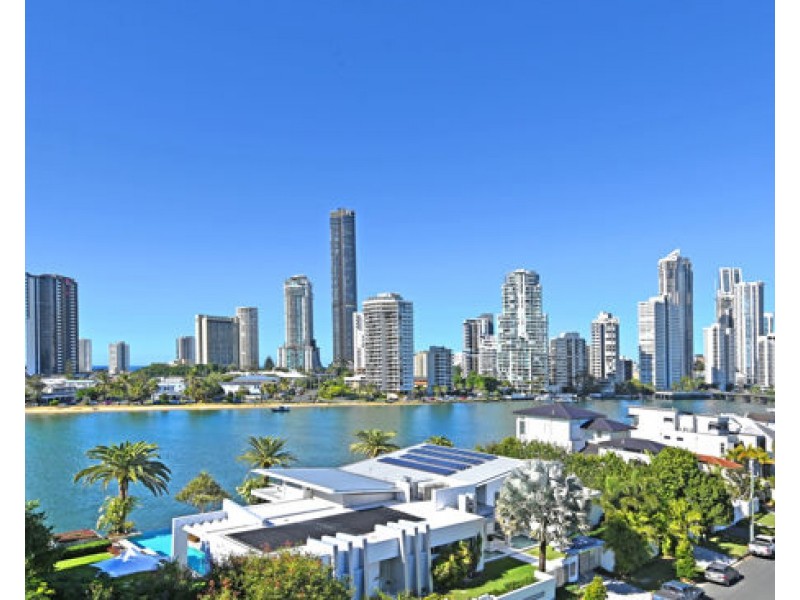 82 Stanhill Drive, Surfers Paradise QLD 4217