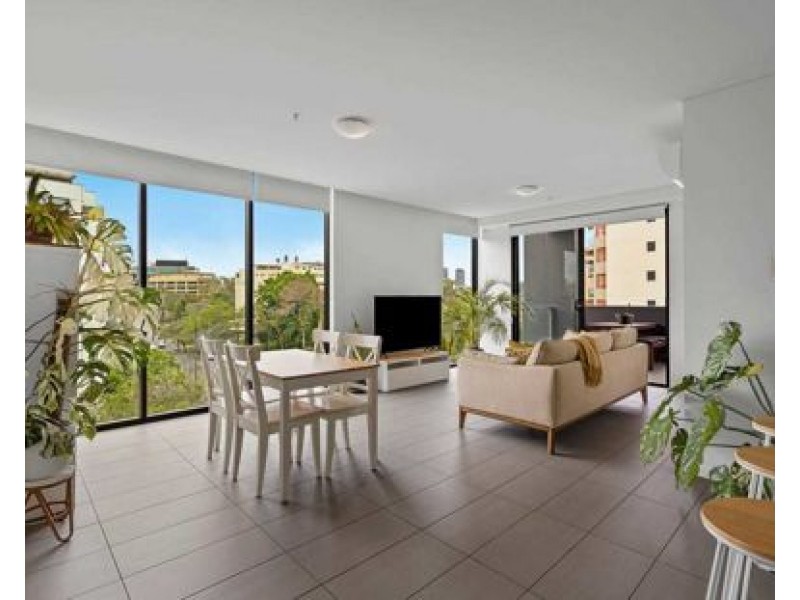 505/6 LAND STEET, Toowong QLD 4066